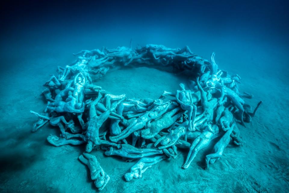 Jason deCaires Taylor's underwater statue in the Atlantic
